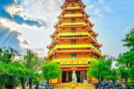 Giac Lam Historical Pagoda 